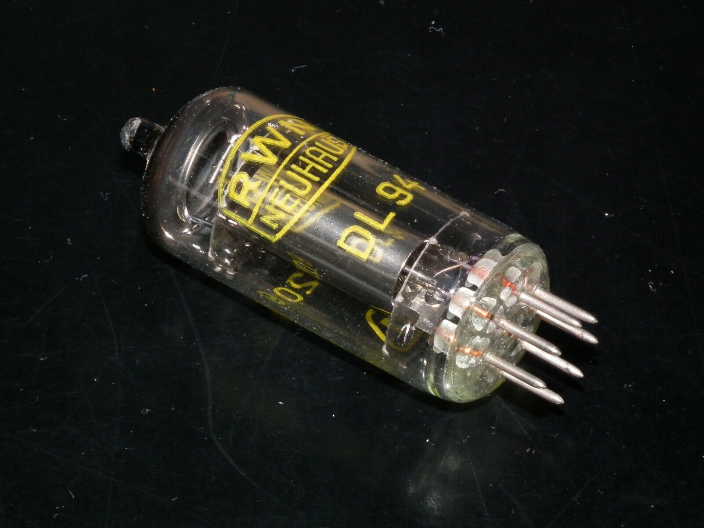 DL94 RFT 3V4 - NOS in original boxes RARE EARLY 60s VERSION, the same codes