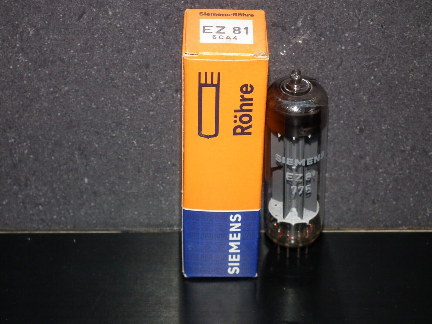 EZ81 Mullard 6CA4 NOS NIB Blackburn tube plant Rebranded Siemens