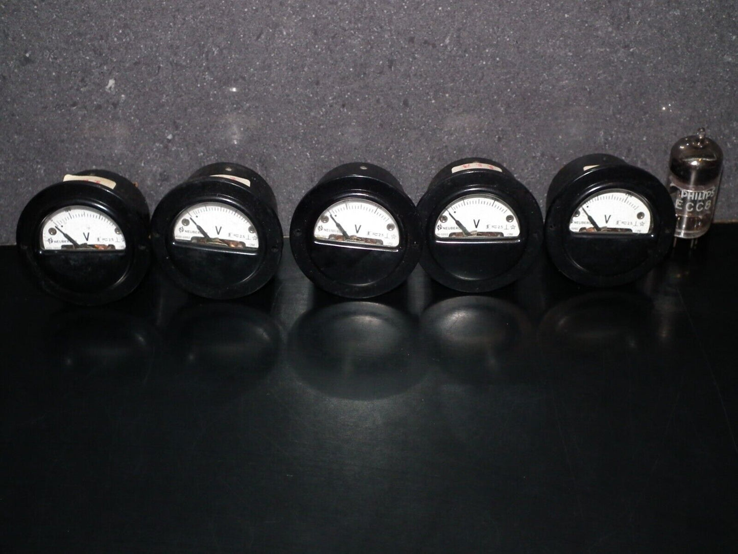 One Vintage Neuberger Instrument Voltmeter 0 - 250V NOS New Old Stock Retro Look
