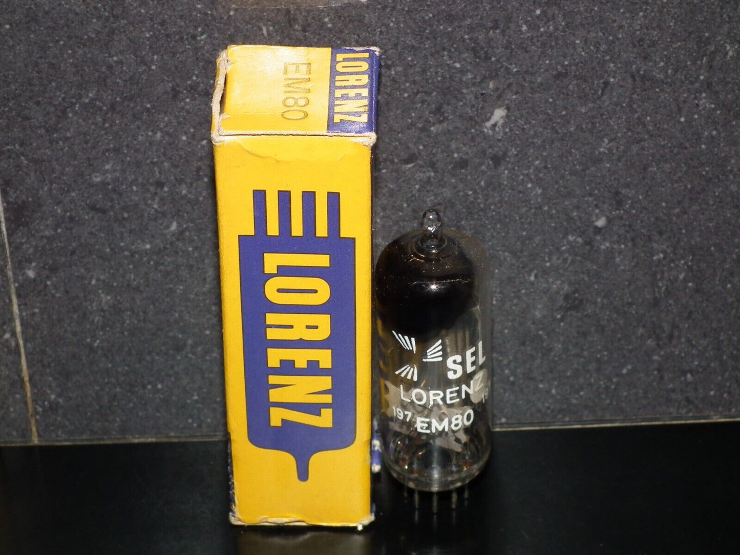 EM80 Lorenz Rare D Getter late 50s tuning eye tube Indicator NOS NIB