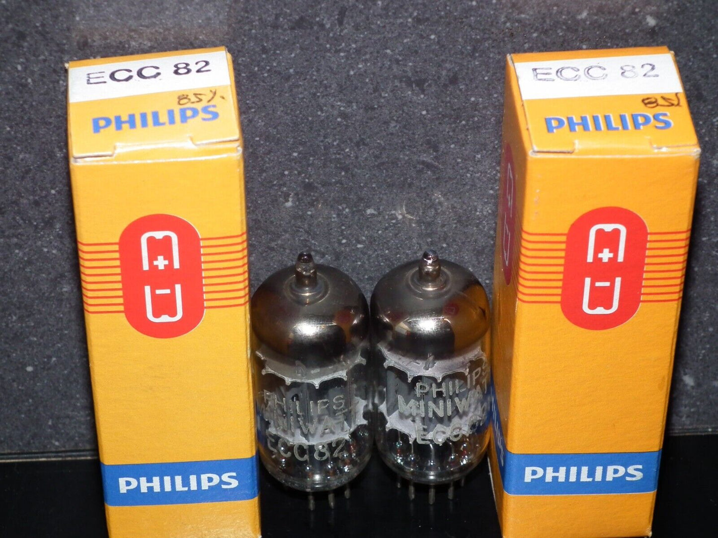 Pair (2pcs) ECC82 12AU7 Philips Heerlen Delta codes Used tested 85% of NOS Value
