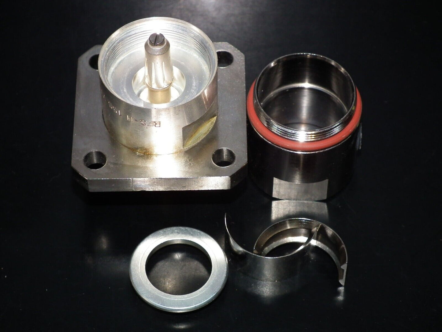 SPINNER FEMALE CONNECTOR BN 73 31 07 West Germany 70s BN733107