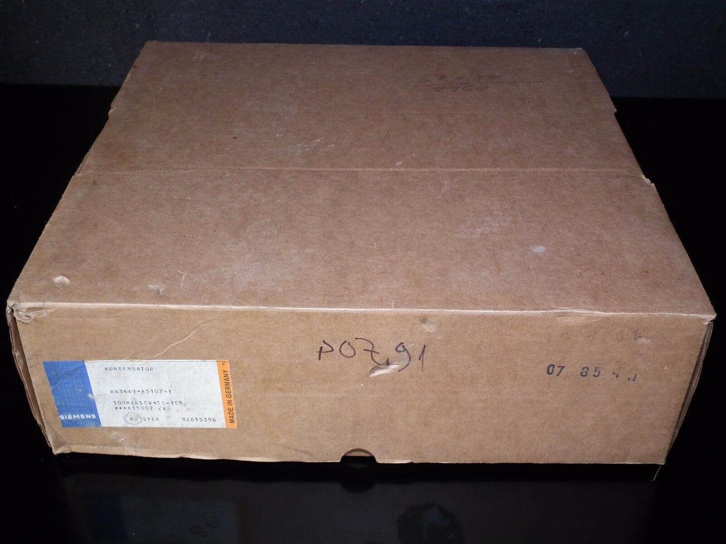 Ten pcs (10) Siemens NOS electrolytic capacitors 100uF 450V West Germany 80s