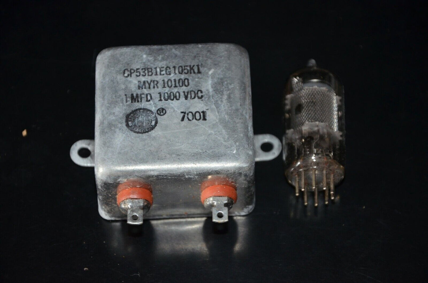 NOS WEST CAP SPRAGUE PIO hermetically sealed capacitor 1u 1000V CP53B1EG105K1