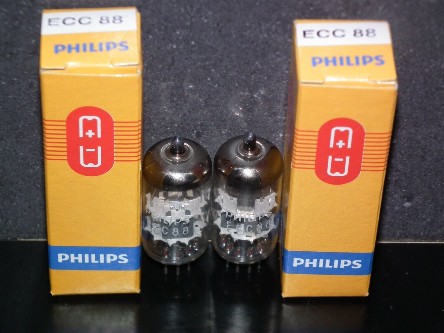 ECC88 6DJ8 Philips Holland NOS Platinum Matched Pair ( A frame ) E88CC 6922 sub