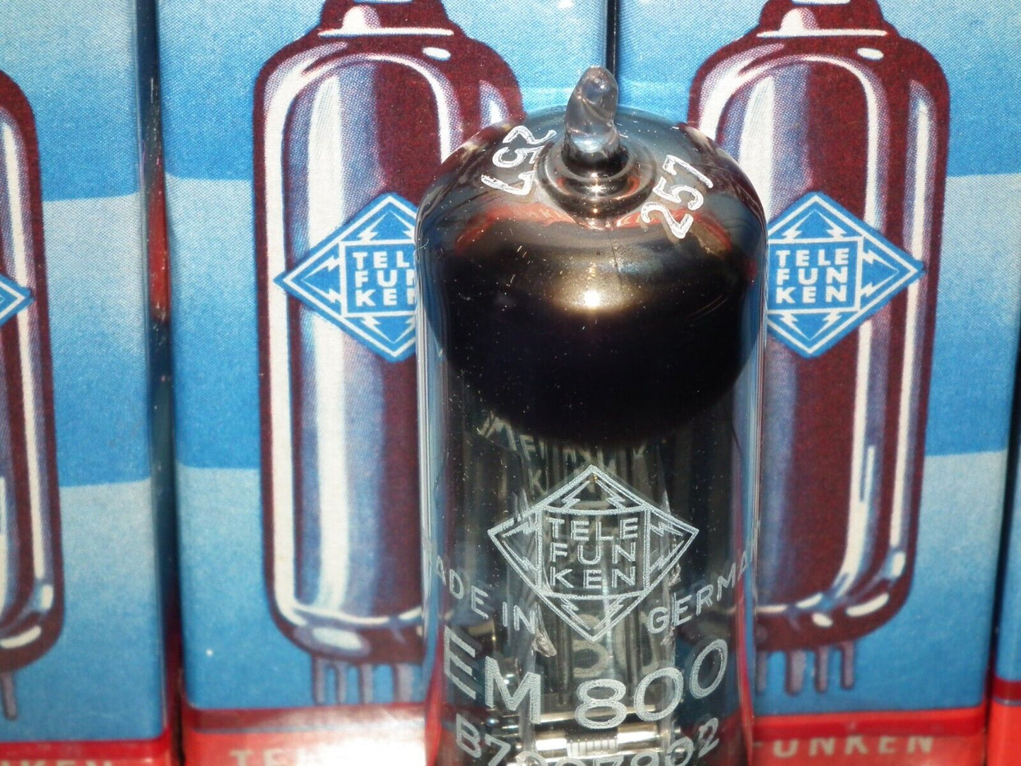 One(1 pcs) Telefunken EM800 NOS NIB Tuning Indicator Tube Magic Eye Diamond BTTM
