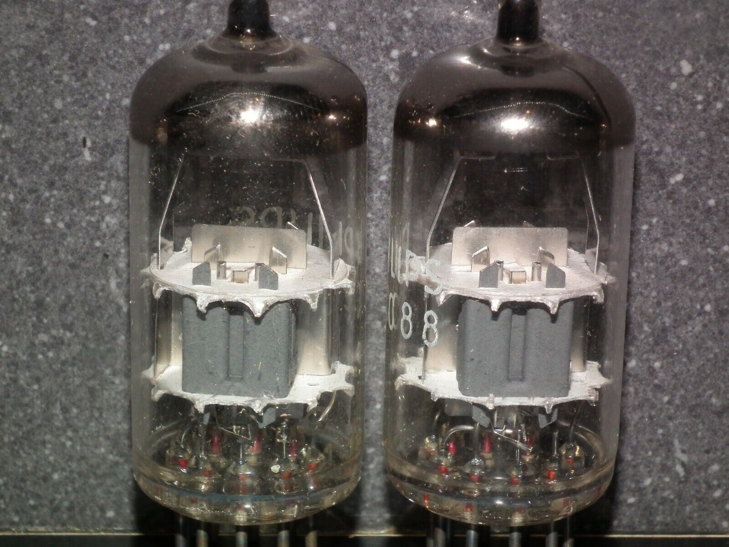 ECC88 6DJ8 Philips Holland NOS Platinum Matched Pair ( A frame ) E88CC 6922 sub