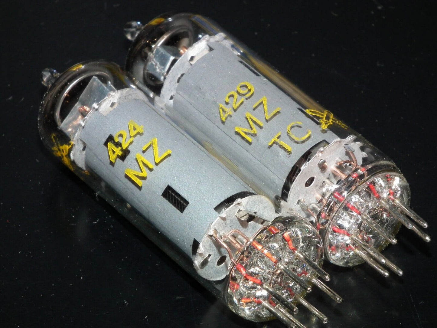 EL90 TESLA 6L31 6AQ5 NOS NIB Tested 100%