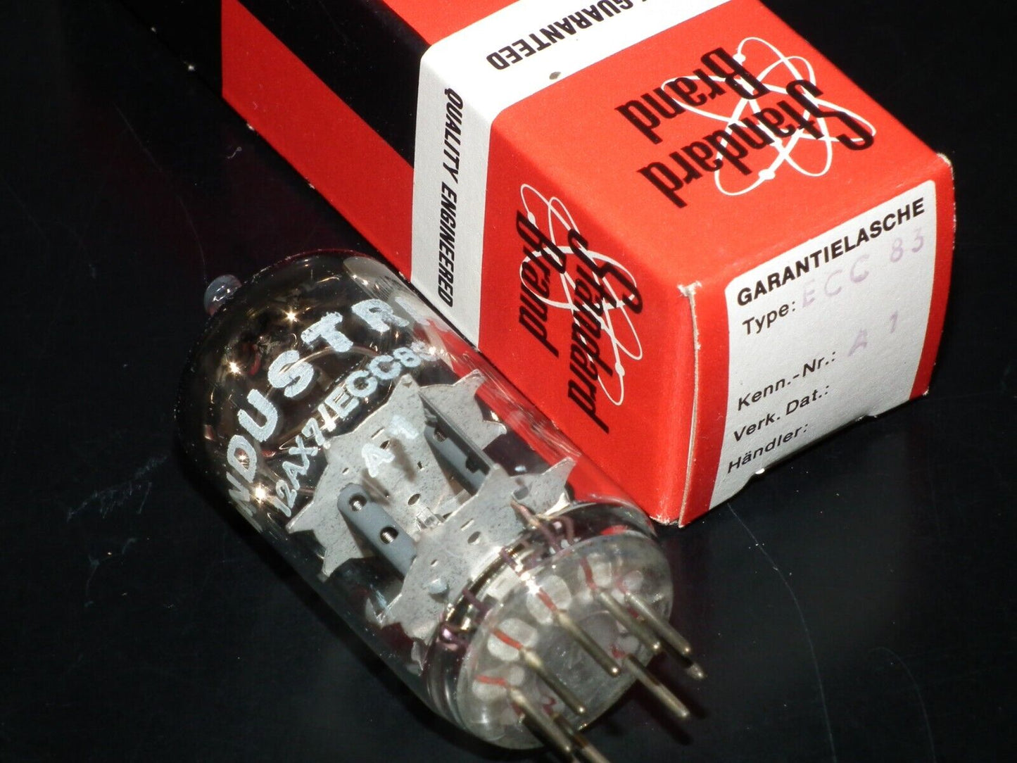 ECC83 Standard Brand 12AX7 NOS NIB Germany 70s Tested 100% Balanced sections