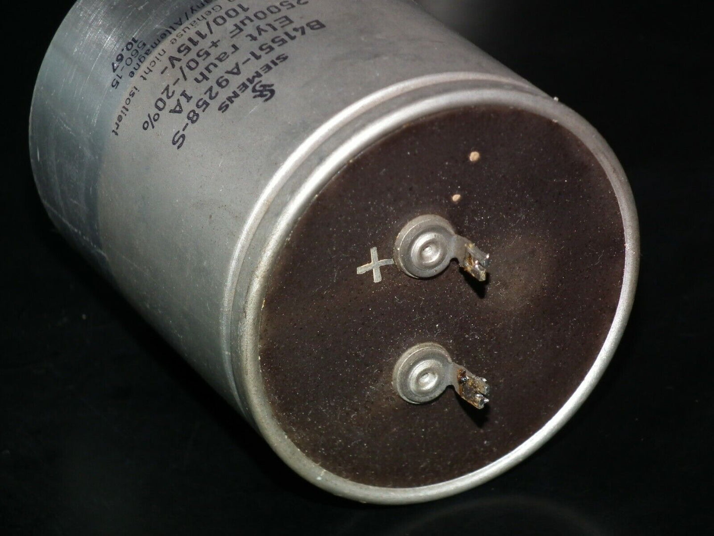 Two vintage Siemens electrolytic capacitors 2500uF / 115V Klangfilm October 1967