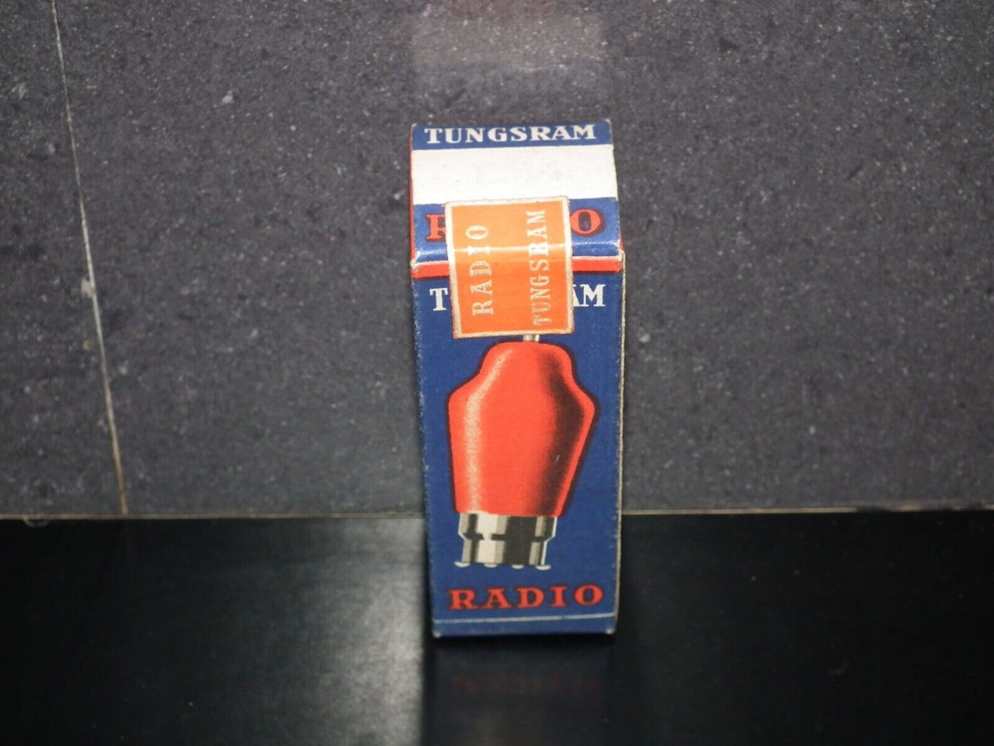 One (1 pcs) Tungsram EM4 tuning eye tube old type NOS NIB Sealed Box Red Coating