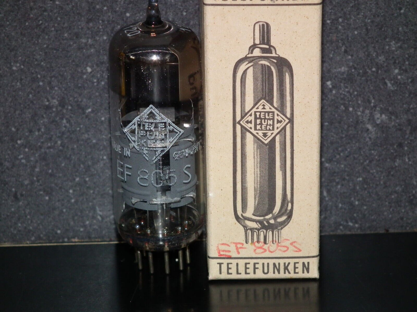 EF805S Telefunken NOS NIB Sealed Low Noise Diamond Bottom Pentode