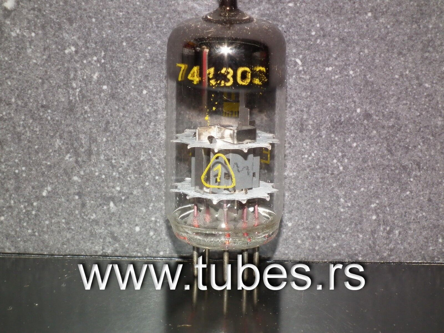 ECC84 RFT Germany NOS ring getter, Germany 60s