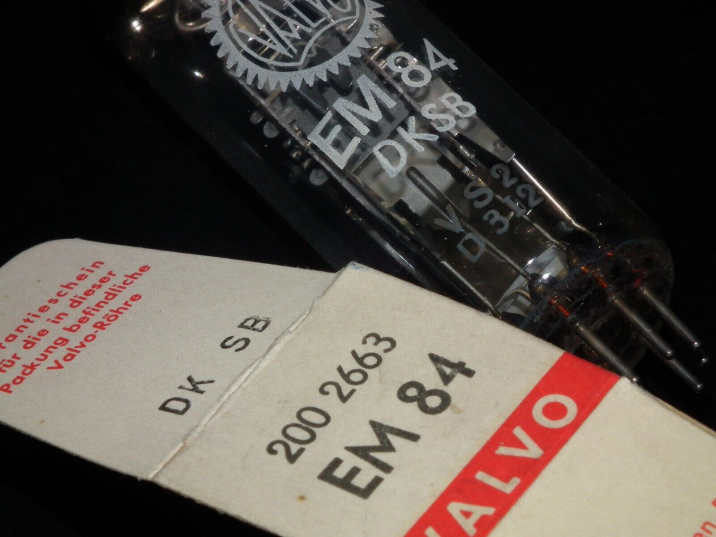 One (1 pcs) EM84 Valvo NOS NIB Tuning Indicator Tube Magic Eye