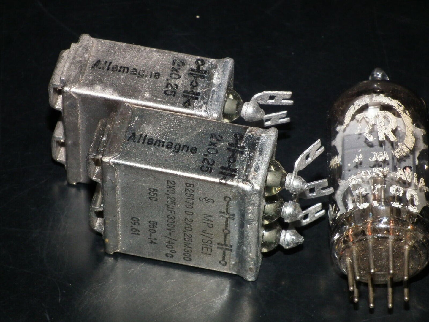 Two vintage Siemens PIO capacitors 2x0.25 uF 300V Klangfilm tube audio 60s NOS