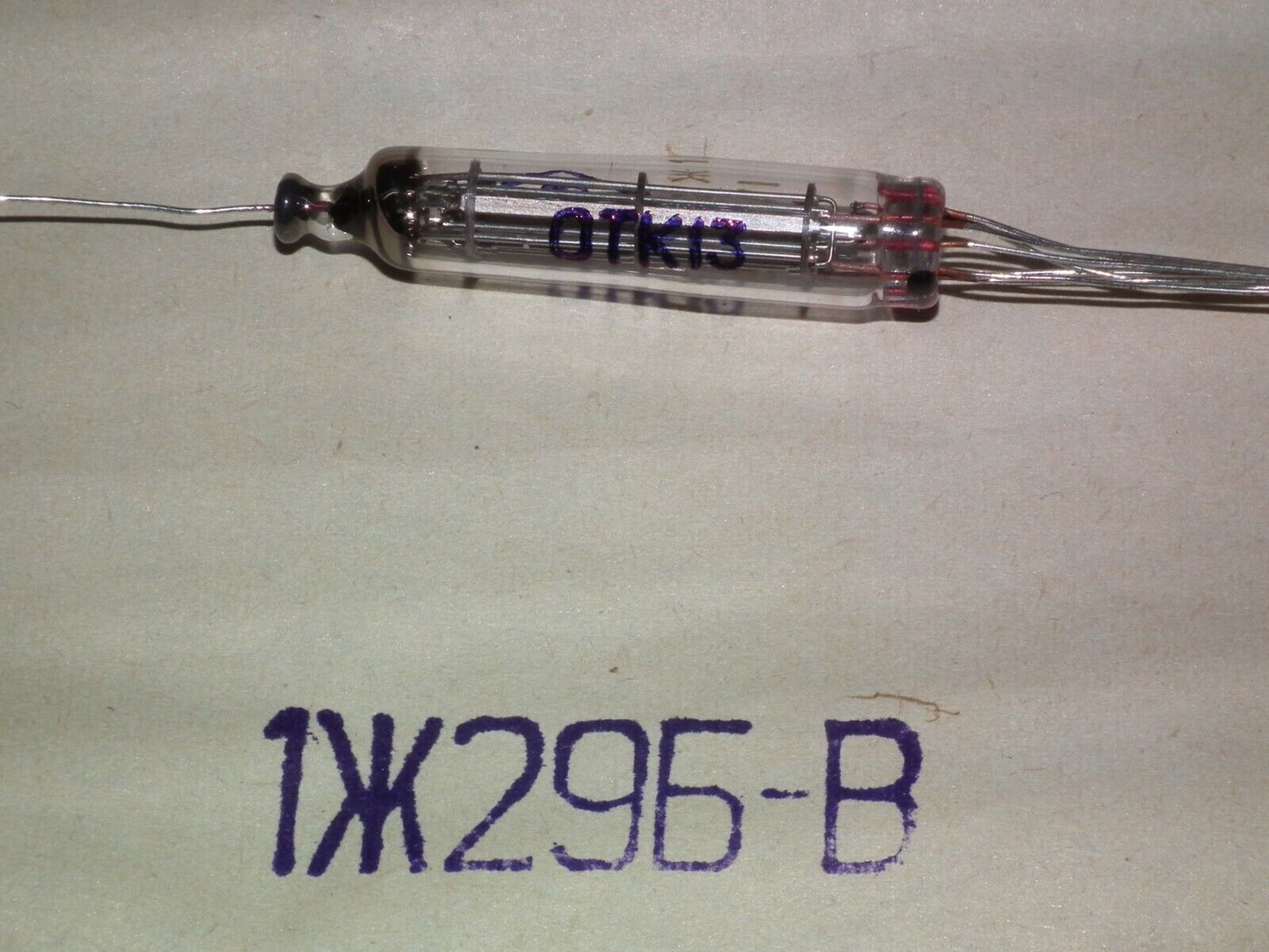 1J29B-V 1J29B Miniature Tiny HF Pentode NOS Made in 1979 1Ж29Б-В