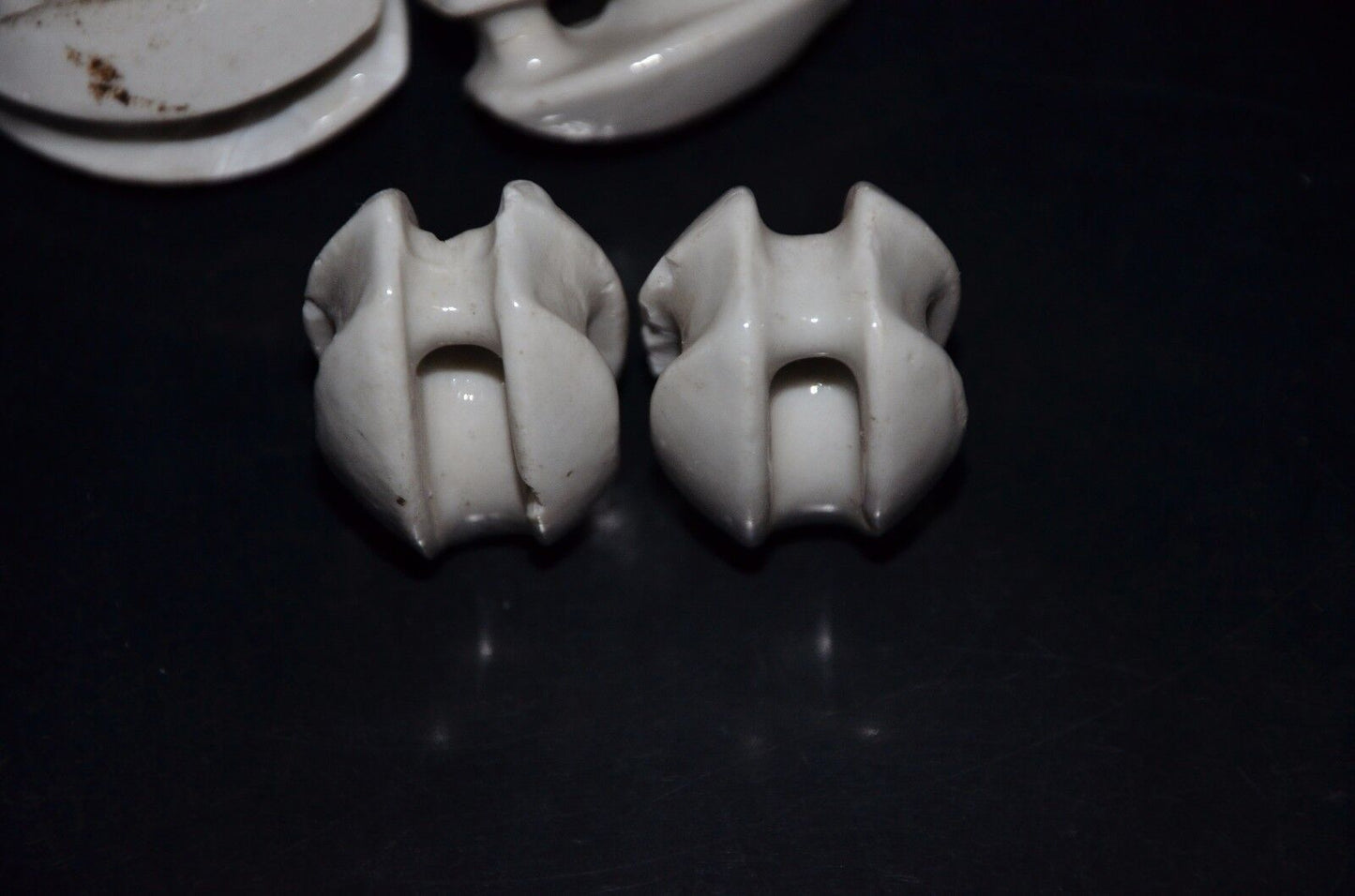 Four (4 pcs) NOS Vintage Ceramic Antenna Insulators for HF SW radio