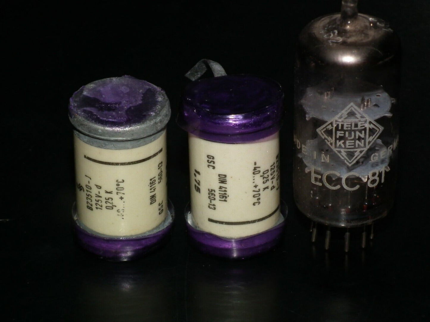 Two vintage Sikatrop Capacitors 0.25mfd 125V Siemens Klangfilm Hi End 250nF 125V