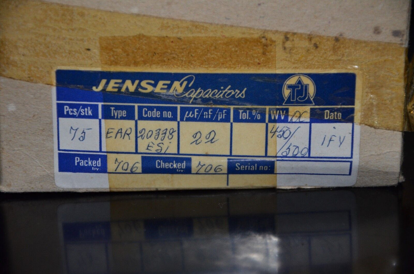 One vintage NOS Jensen electrolytic capacitors 22uF 450/500V Made in Denmark 70s