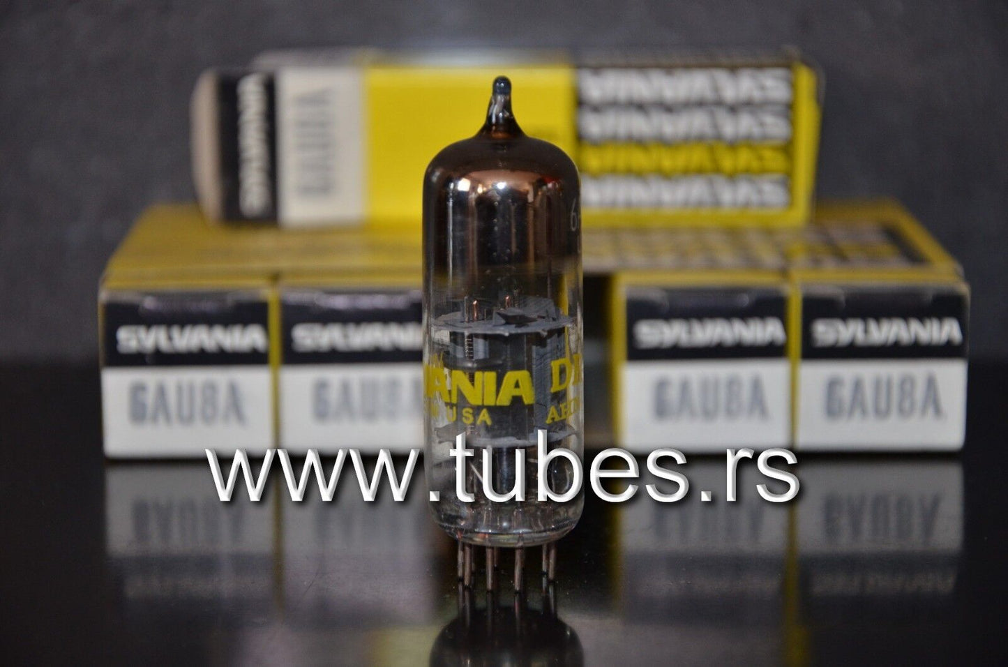 One 1 pcs Sylvania 6AU8A NOS NIB - copper grid posts