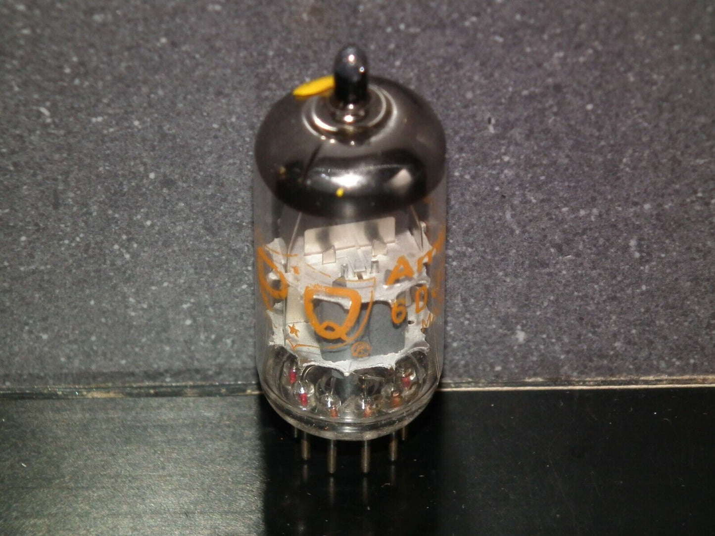 ECC88 Amperex PQ 6DJ8 NOS balanced sections, low noise, strong example