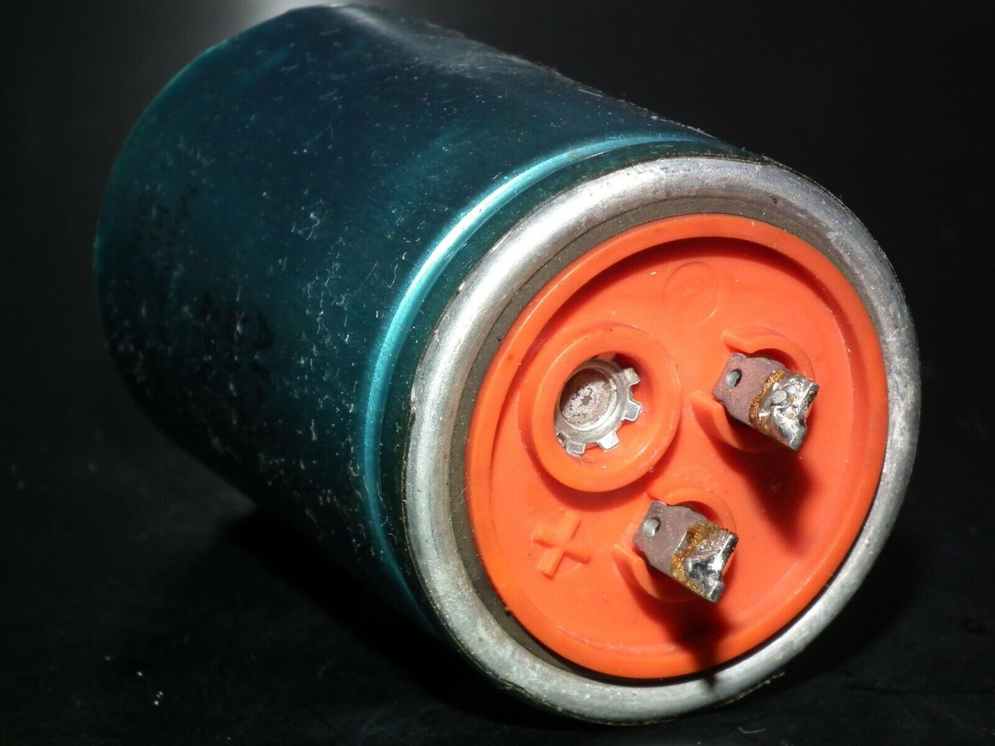 One vintage Siemens capacitor 470u 100V 470mfd Elko Rauh Made in West Germany 70