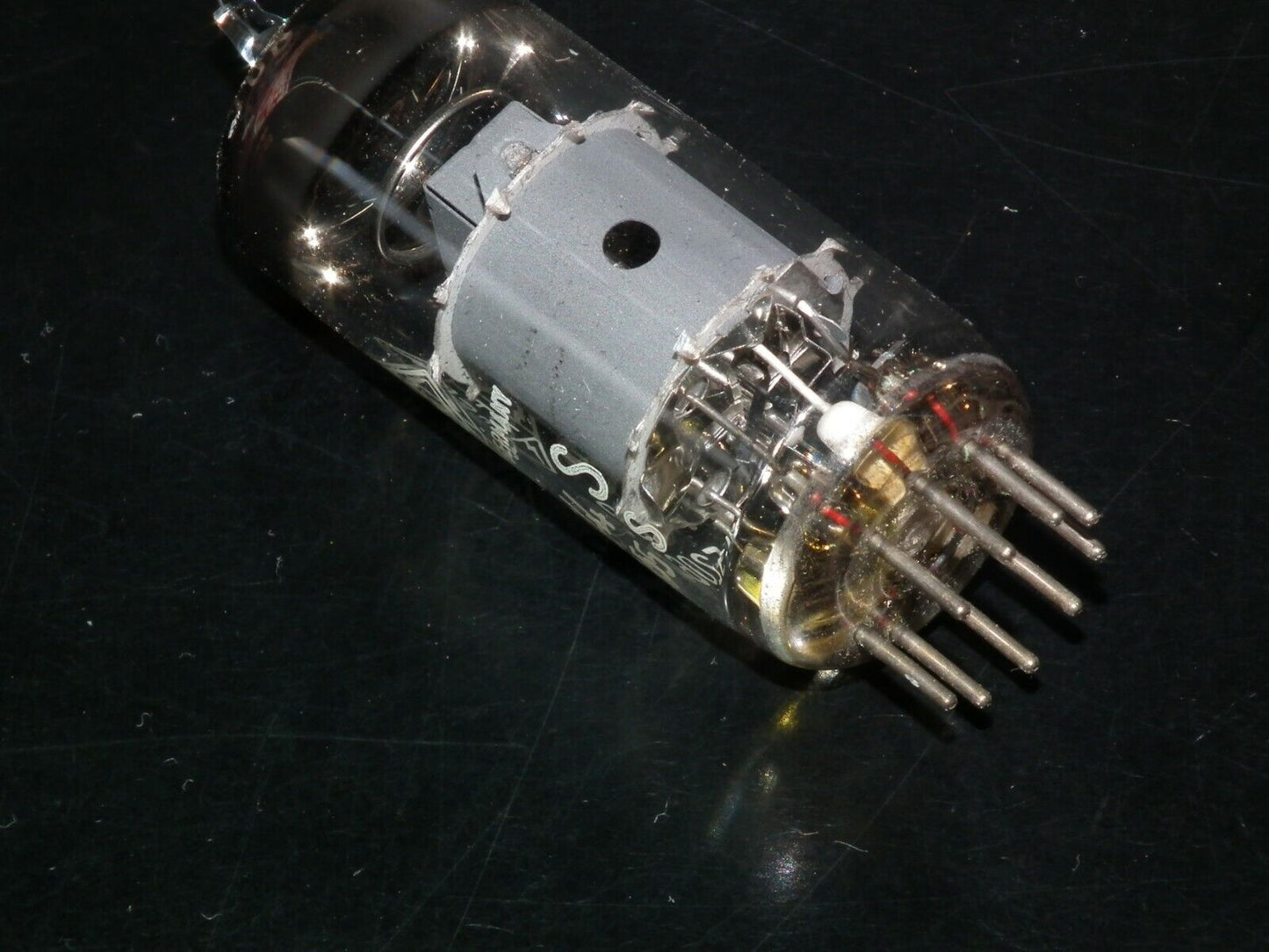 EF804S Telefunken NOS NIB Low Noise Diamond Bottom Old Type B&W Box