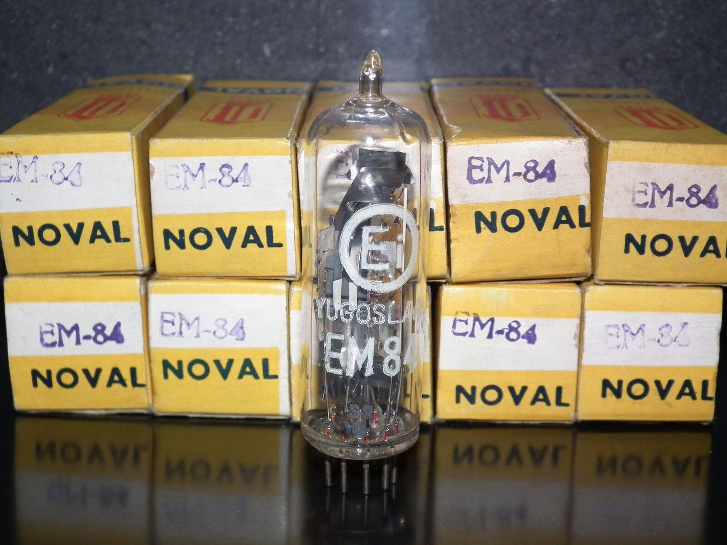 EM84 EI Philips Tuning Magic Eye Indicator Tube 6E3P 6FG6 CV5434 NOS NIB
