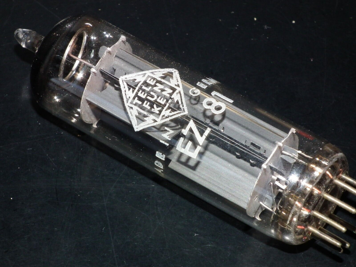 EZ81 Telefunken 6CA4 NOS NIB Made by Mullard, Blackburn in 1967