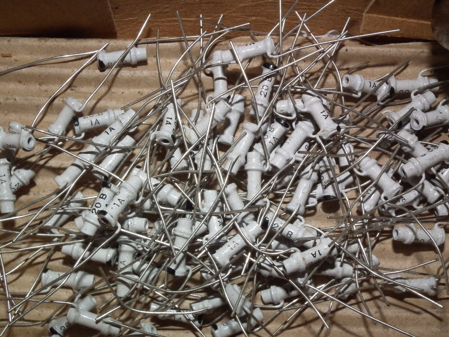 20pF 500V NOS Philips Tubular Ceramic Dogbone Capacitor - 0.00002uF 500V