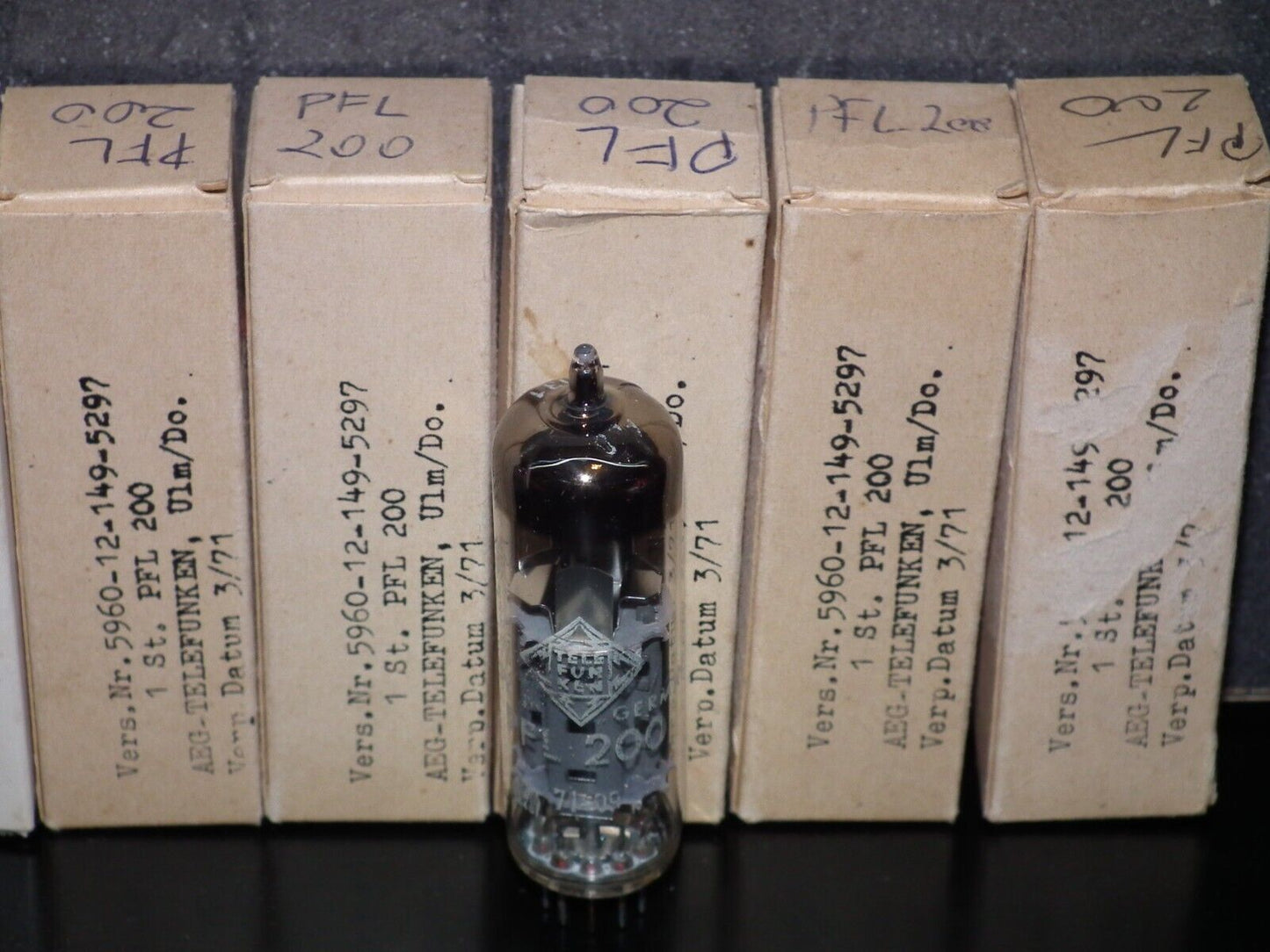 PFL200 Telefunken NOS NIB Made by Mullard, Blackburn