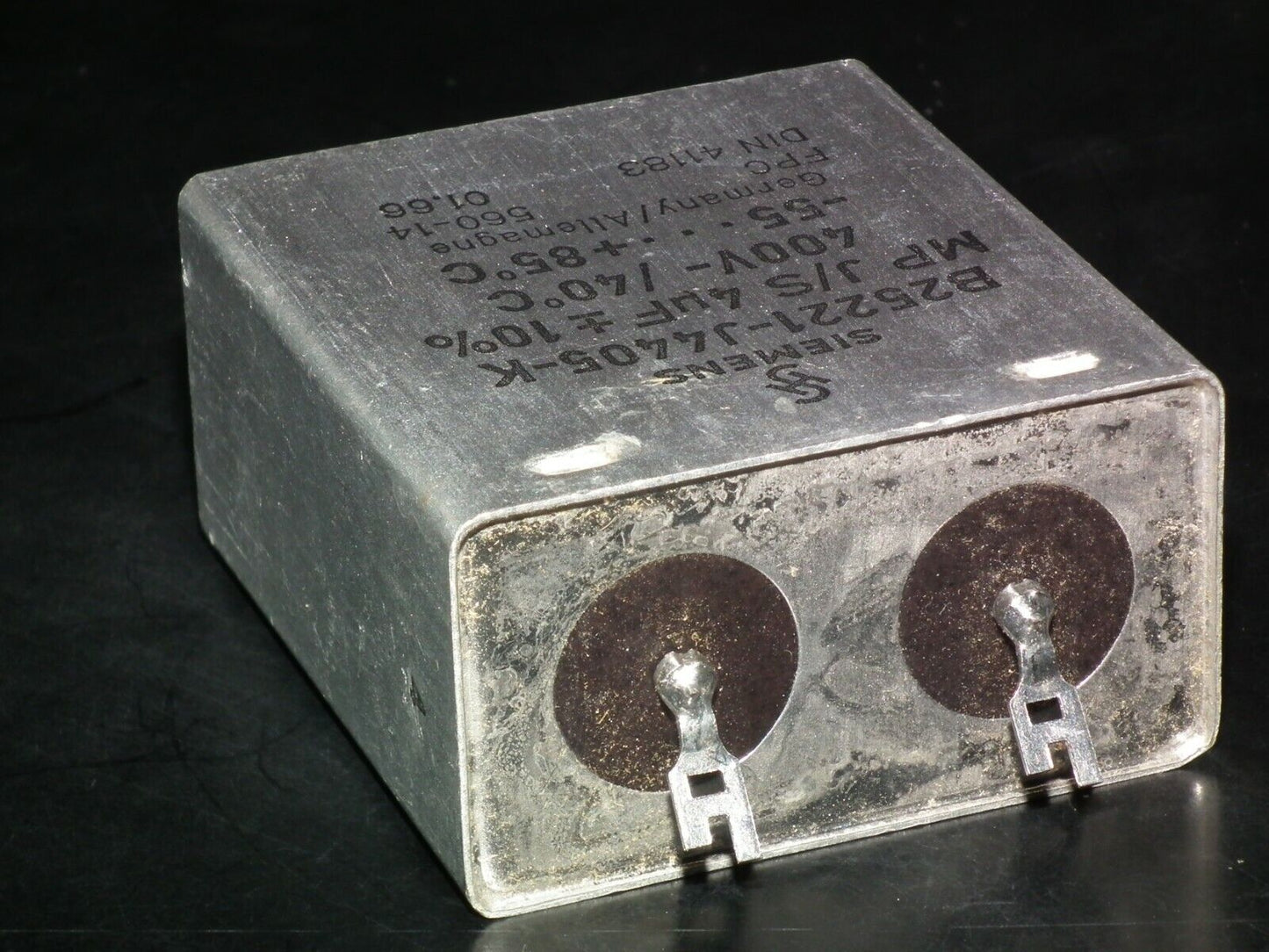 Two vintage Siemens PIO capacitors 4.0 uF / 400V Klangfilm tube audio Jan 1966