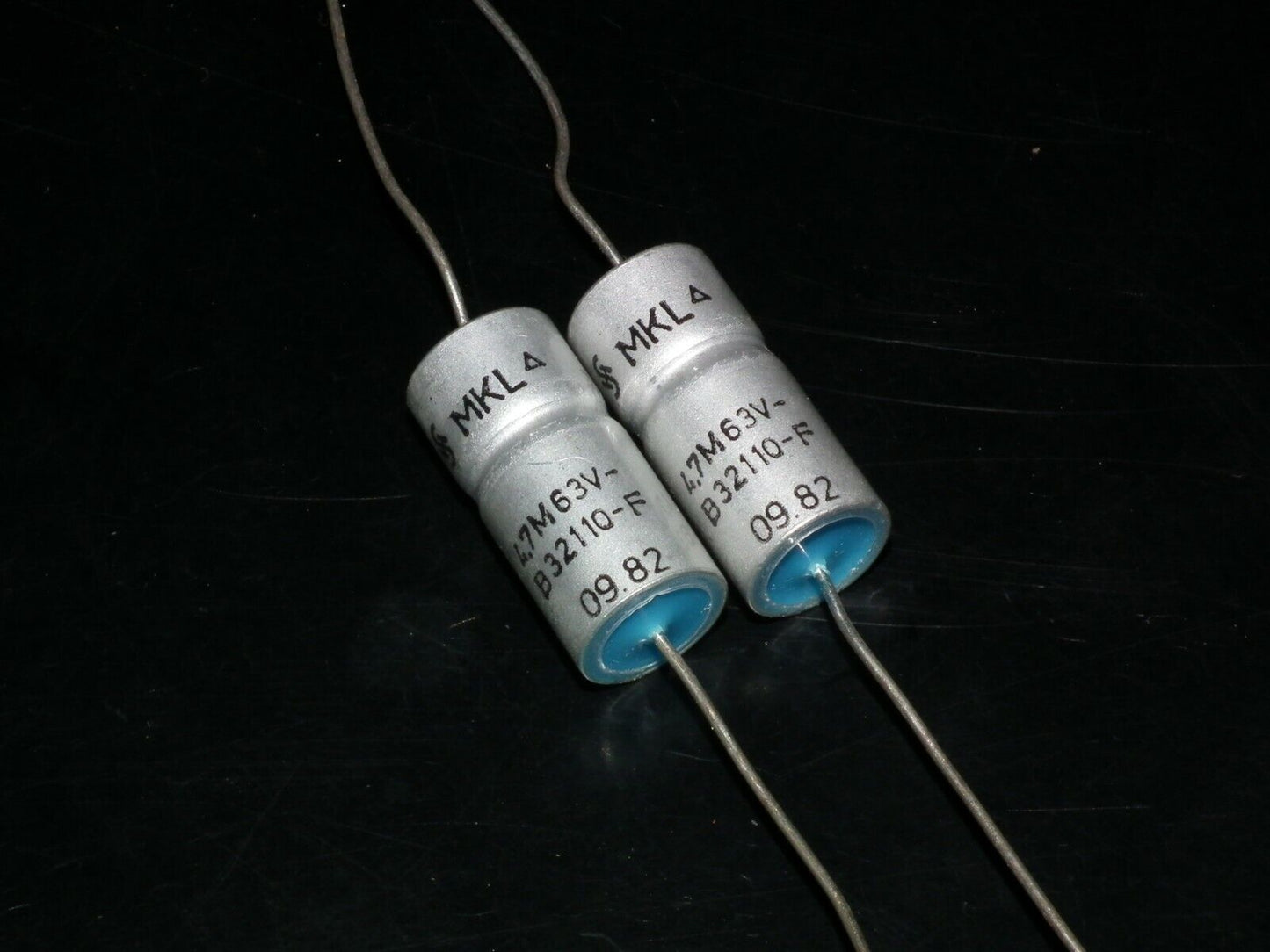 Two NOS vintage Siemens MKL Capacitors 4.7mfd 63V Klangfilm West Germany 1968