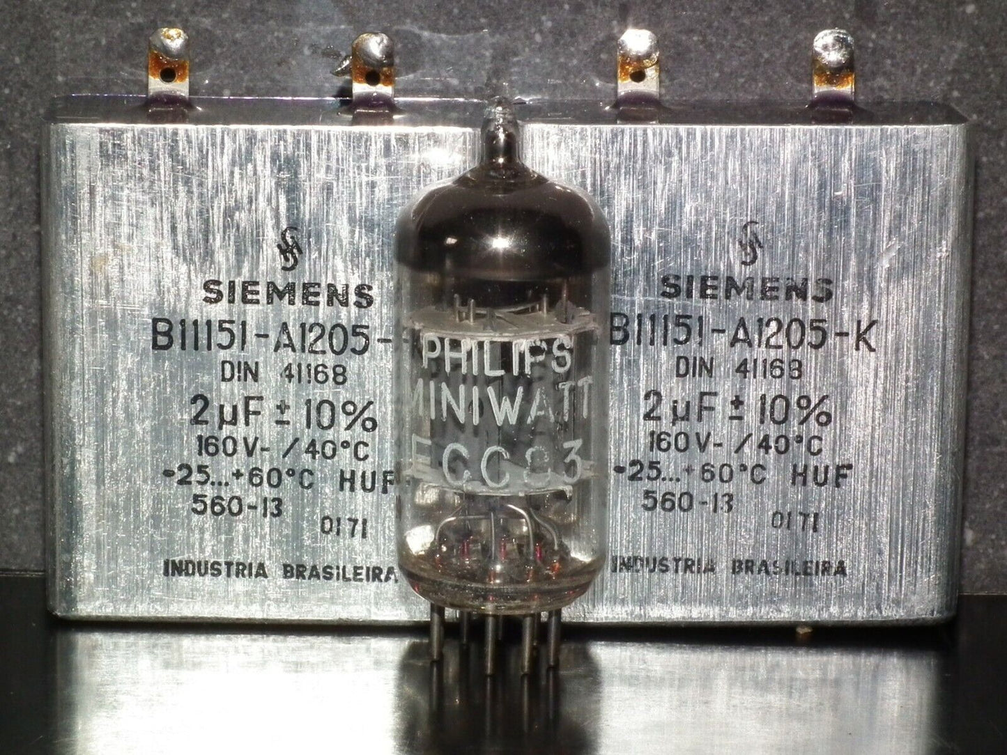 Two vintage Siemens PIO capacitors 2.0 uF / 250V Klangfilm tube audio 2mfd 250V