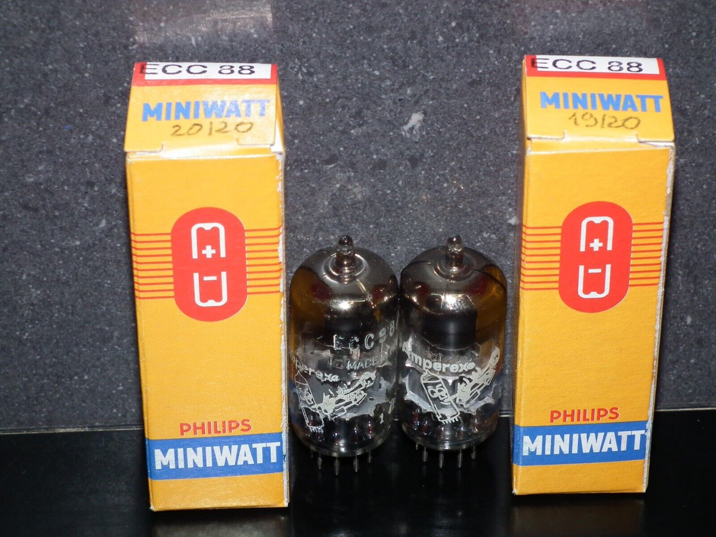 Platinum Matched Pair ECC88 Amperex Bugle Boy tested NOS Balanced sections