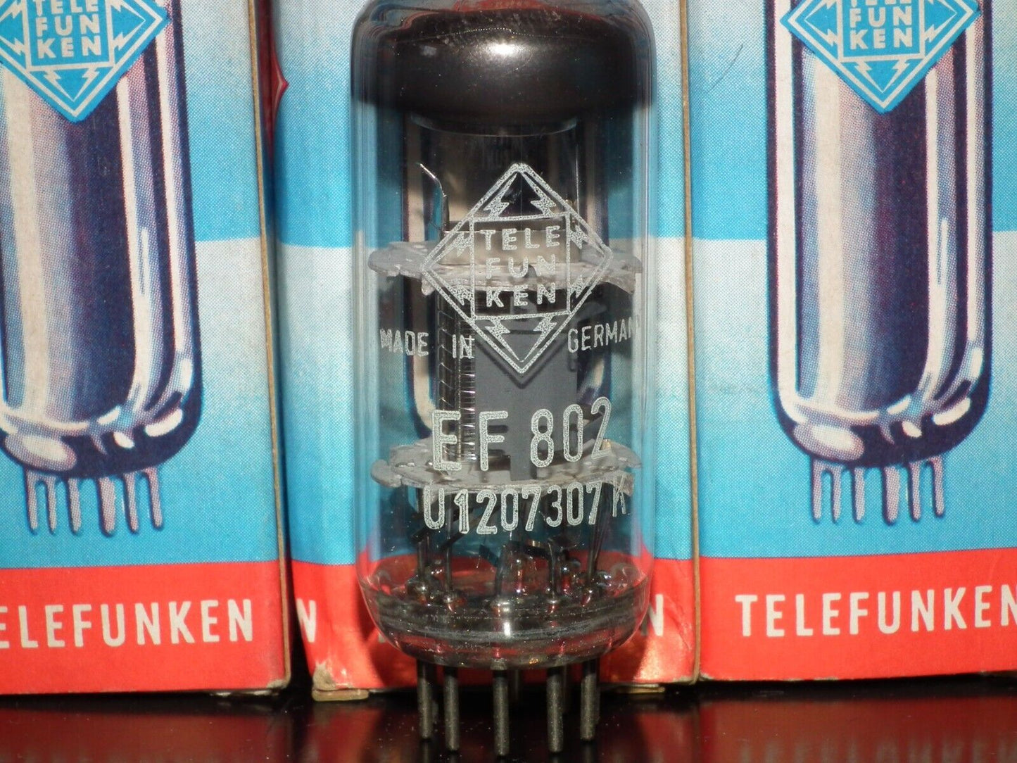 EF802 Telefunken Diamond Bottom NOS NIB (~EF800) Microphone Low Noise Pentode