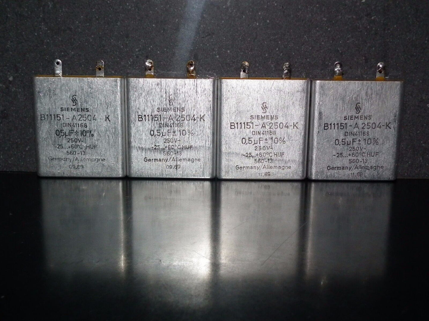 Two vintage Siemens PIO capacitors 0.5uF 250V Klangfilm Made in Germany in 60s