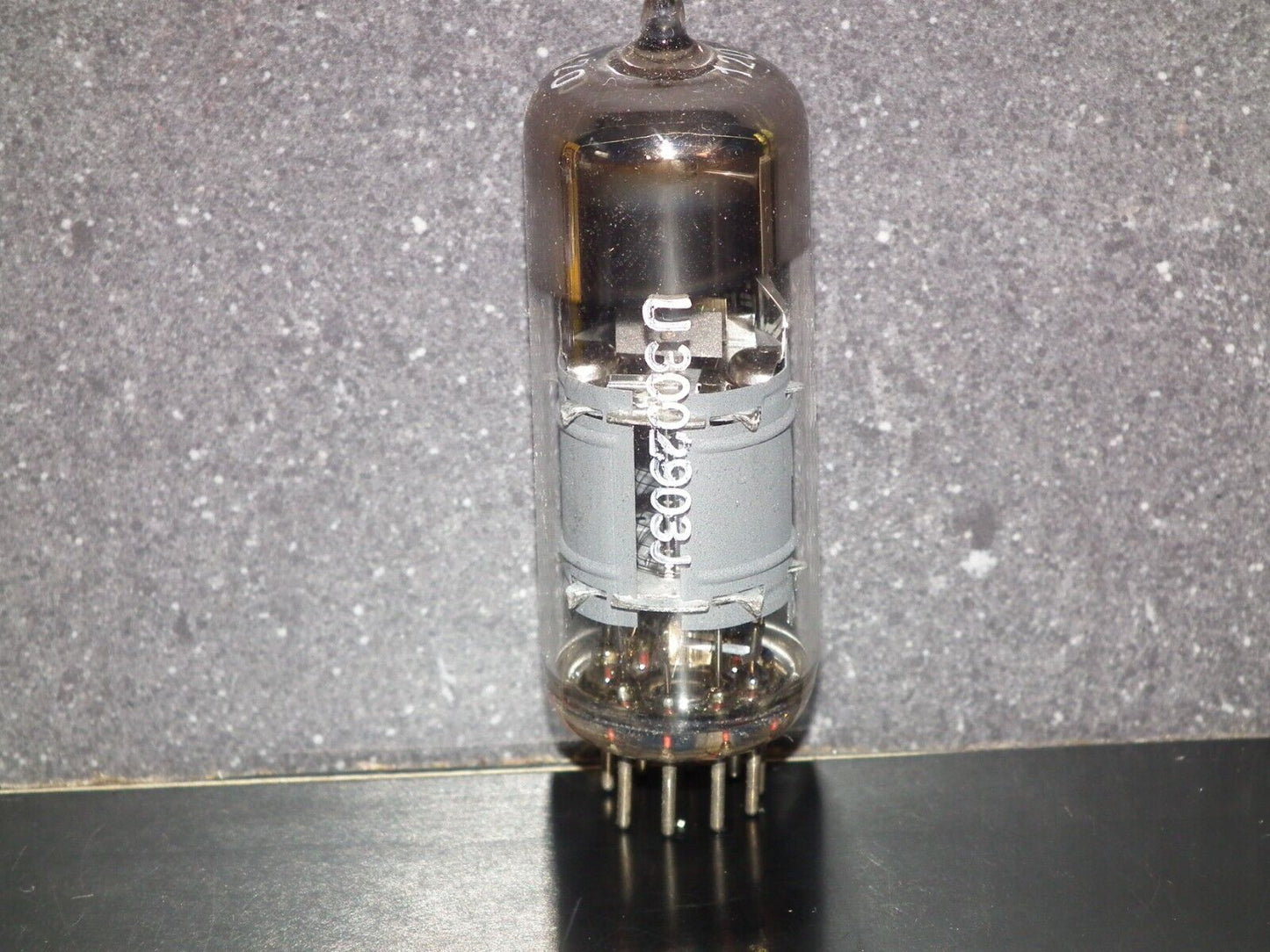 EF805S Telefunken NOS NIB Sealed Low Noise Diamond Bottom Pentode