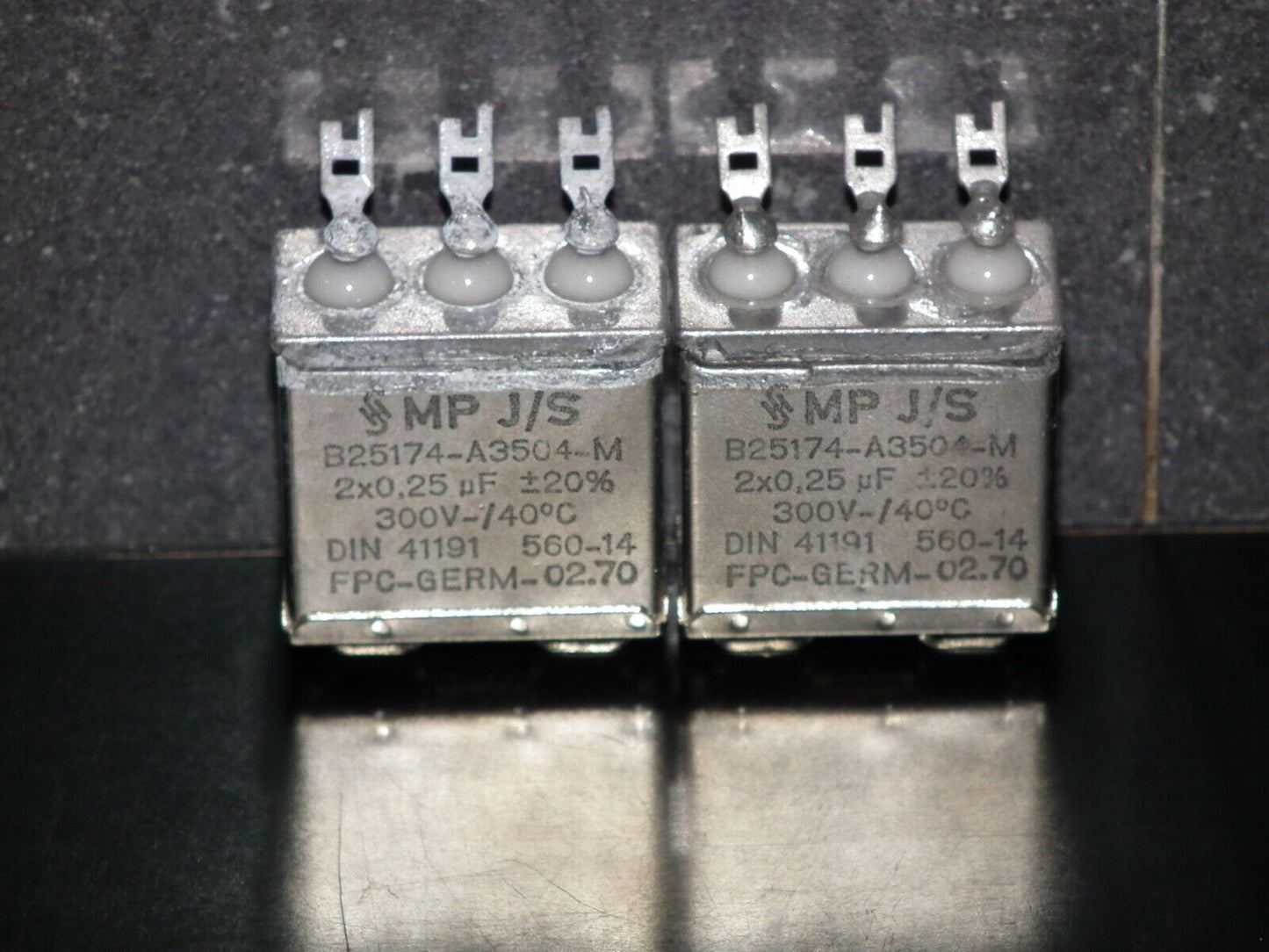 Two vintage Siemens PIO capacitors 2x0.25 uF 300V Klangfilm tube audio 70s