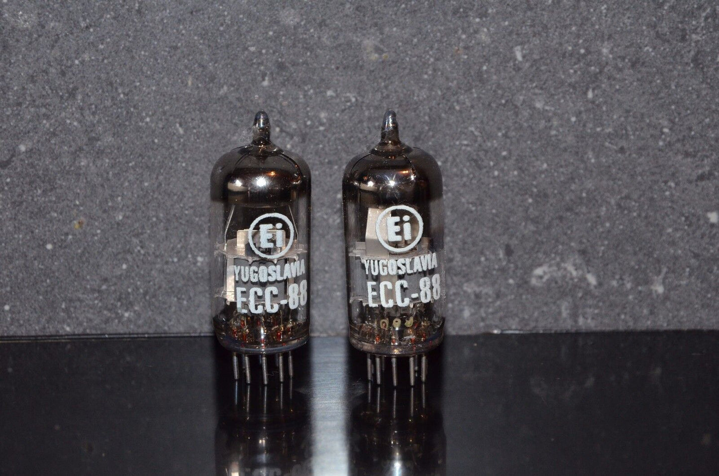 ECC88 6DJ8 EI Yugoslavia NOS Matched Pair (Philips construction A frame getter )