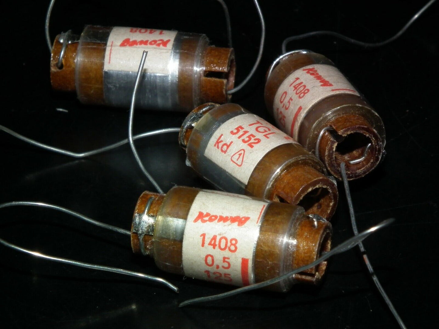 Four vintage polystyrene styroflex capacitors 1408pF 0.5% 125V Koweg West German