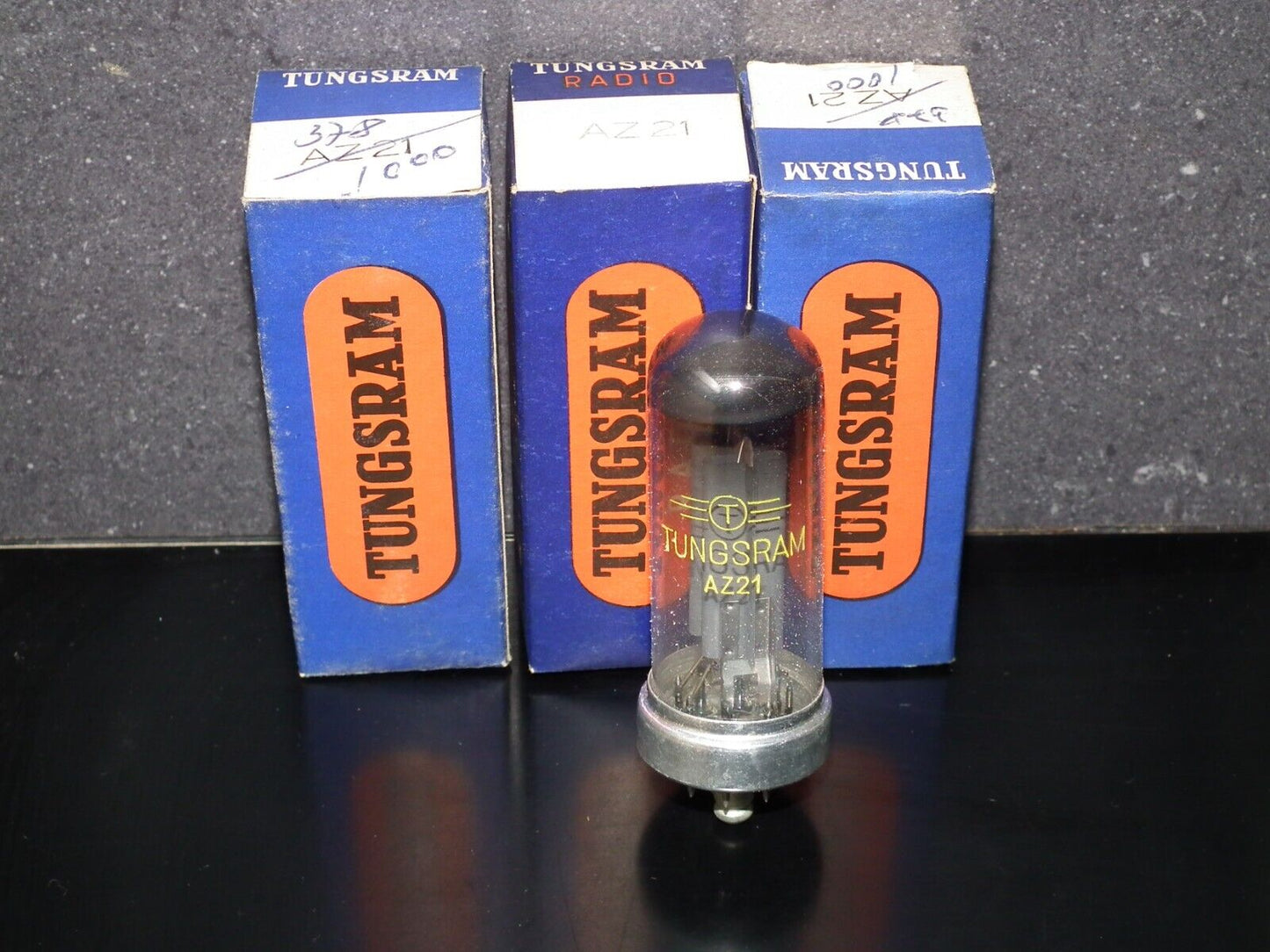 AZ21 Tungsram NOS NIB