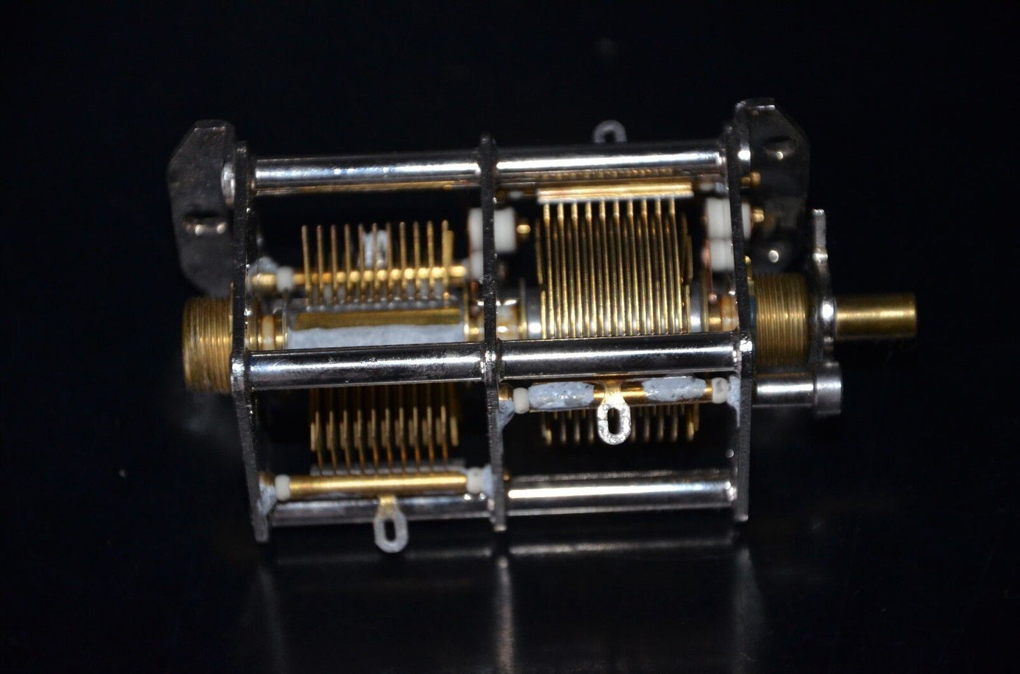 One air variable capacitor - 2x125 pF dual section 250pF HI QUALITY from 70s