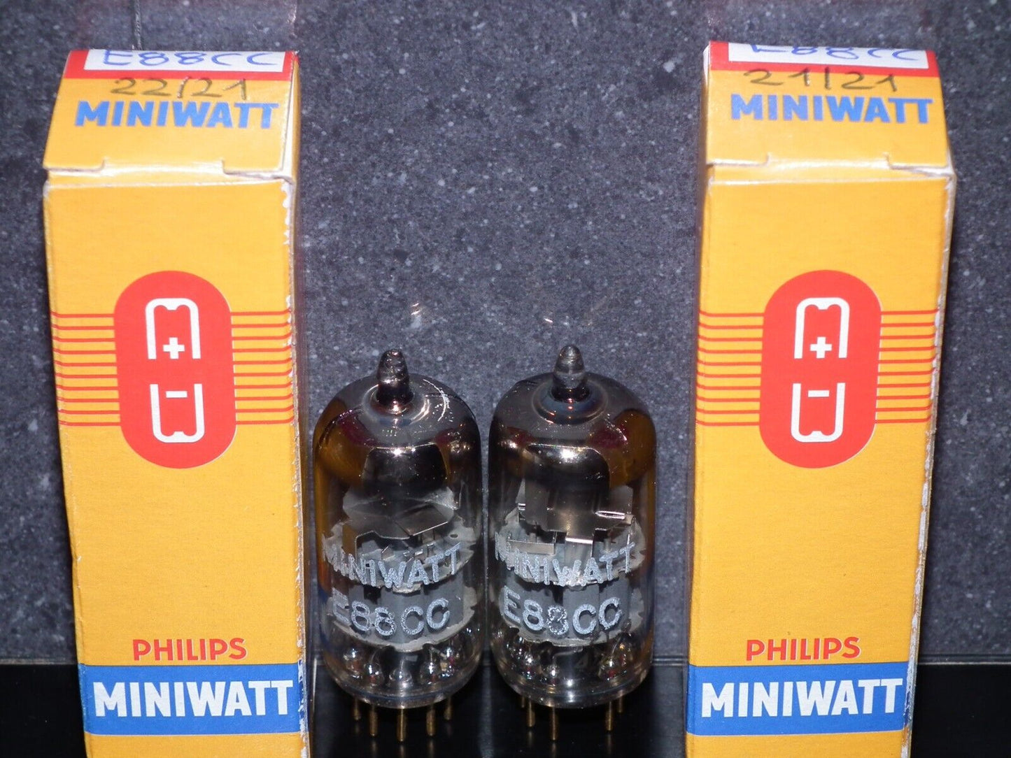 Matched Pair Philips E88CC 6922 Gold Pins Dual Stage Getter Used tested NOS