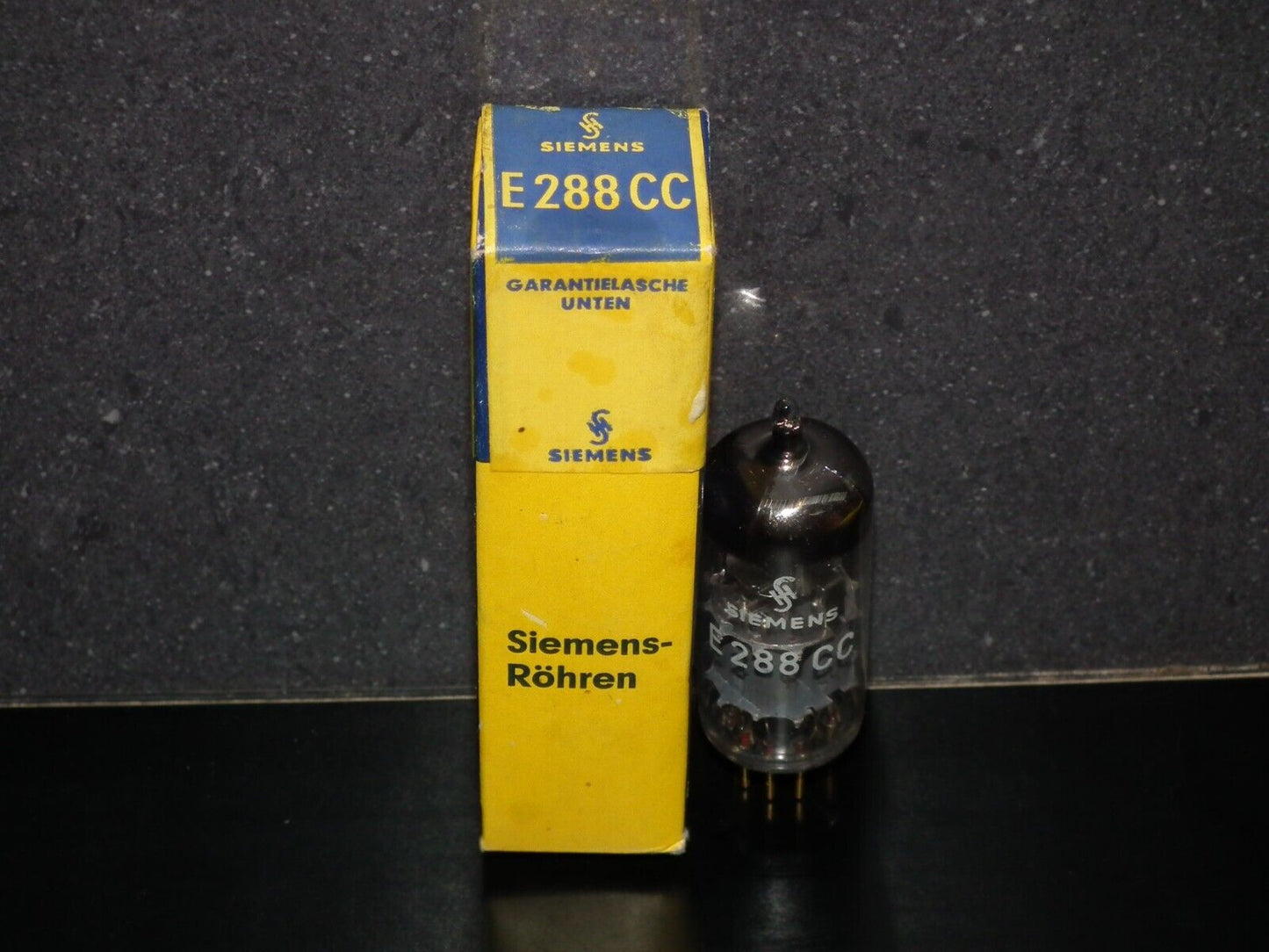 E288CC Siemens 8223 NOS NIB Tested Balanced Munich Tube Plant