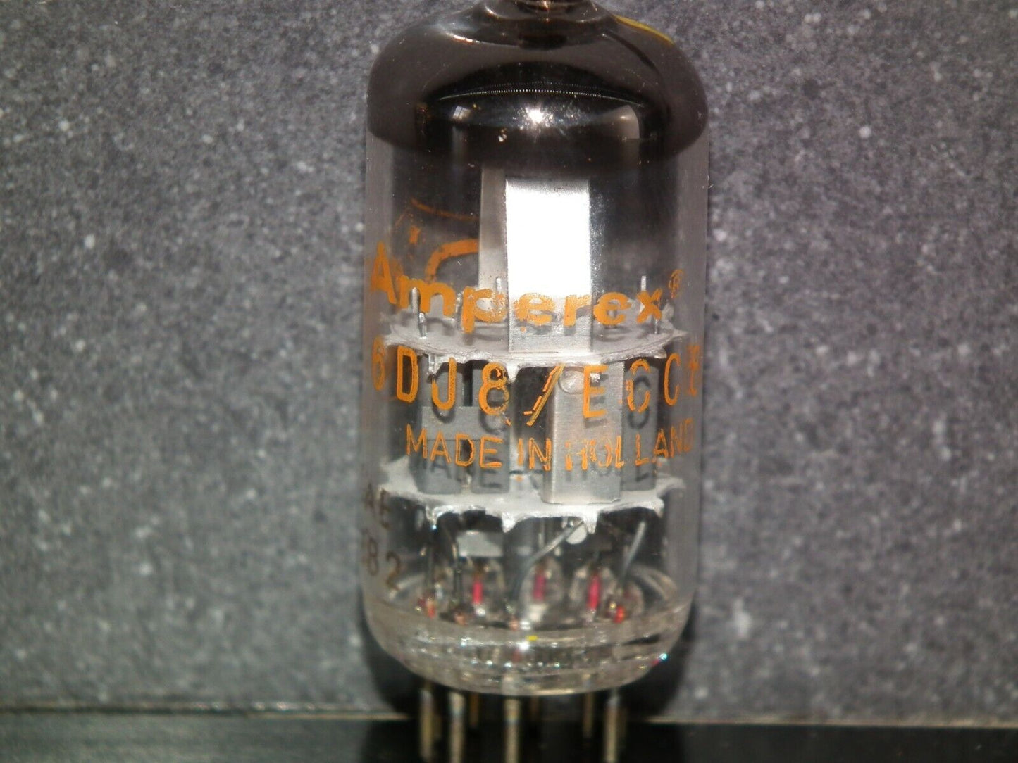 ECC88 Amperex PQ 6DJ8 NOS balanced sections, low noise, strong example