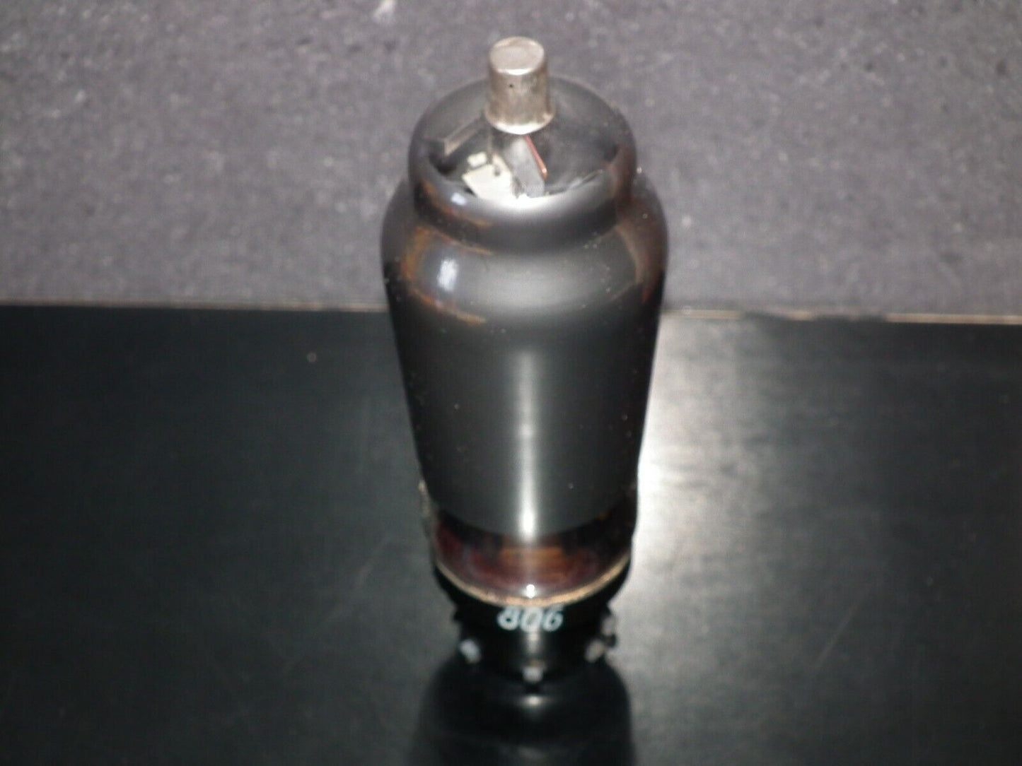 VL4 Telefunken NOS NIB tested 100%