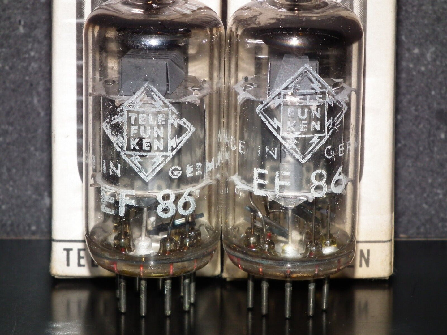 ONE (1pcs) NOS NIB Sealed EF86 Telefunken Silver, Diamond bottom Low Noise