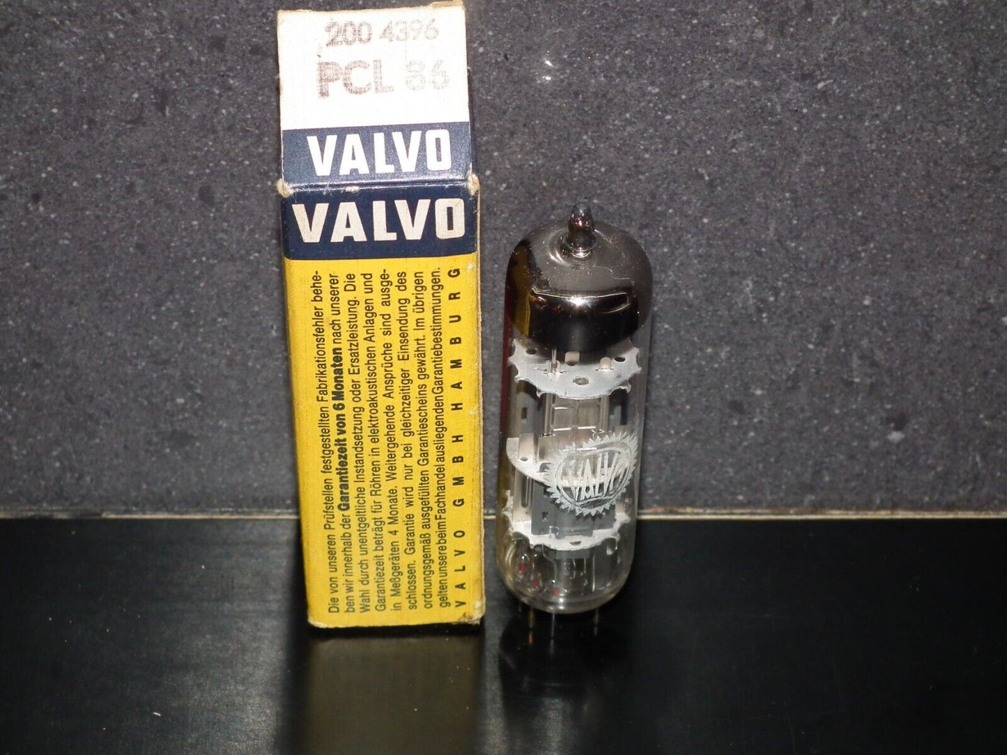 One (1 tube) PCL86 14GW8 Valvo NOS NIB