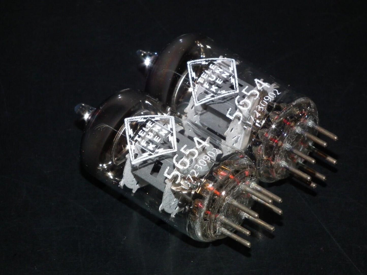 Platinum Matched Quad Telefunken 5654 6AK5 EF95 NOS NIB Ulm Diamond Bottom DB